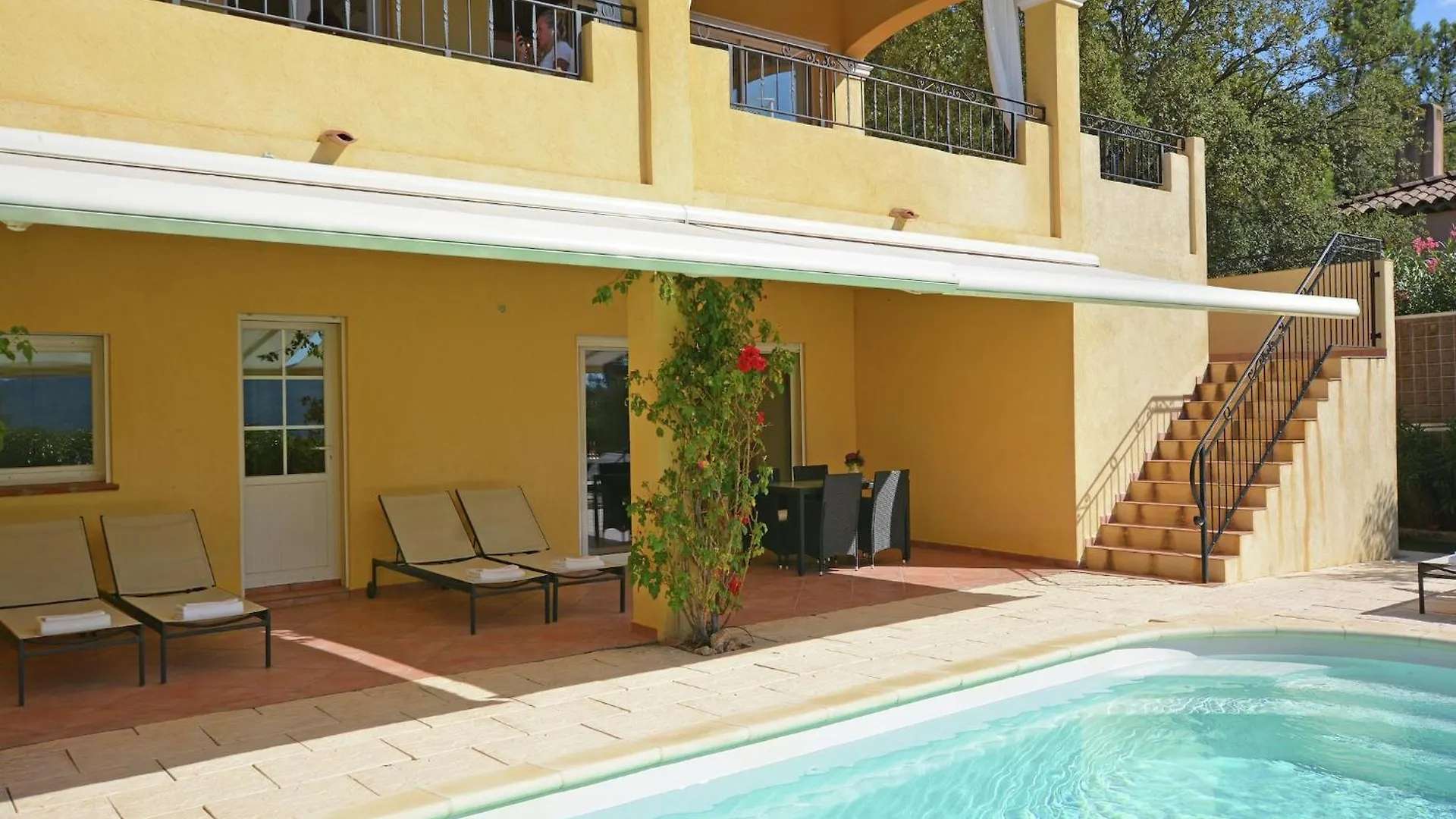Beautiful Villa In Vidauban With Seasonal Pool